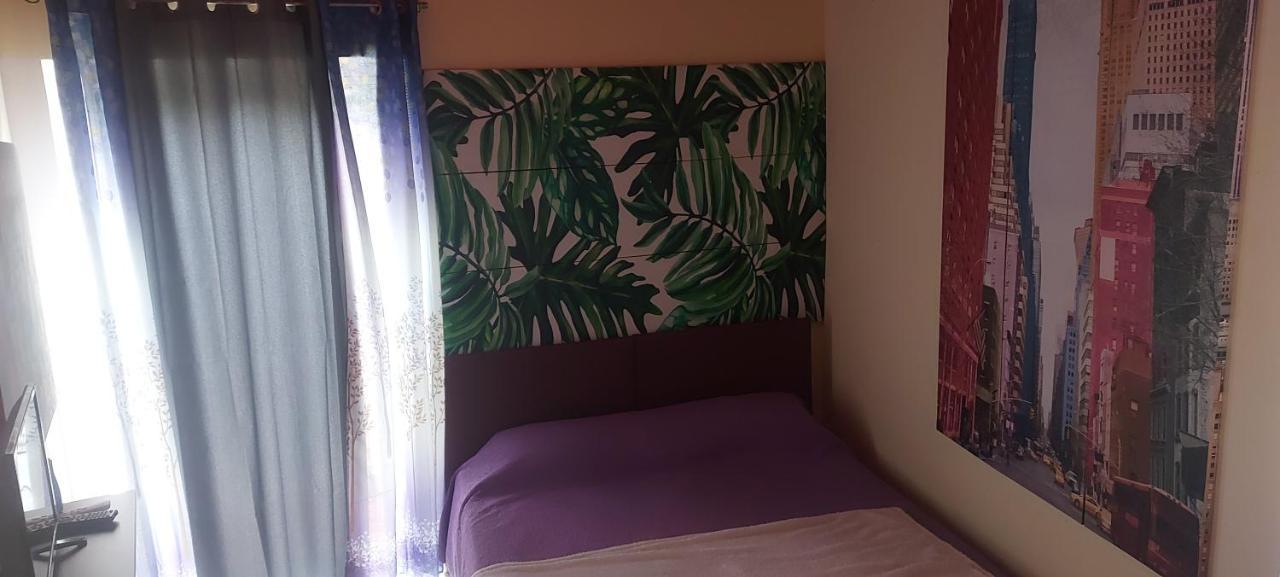 Stanza In Villa Con Giardino Con Box Doccia Idromassaggio Rent A Car Aci Bonaccorsi 外观 照片